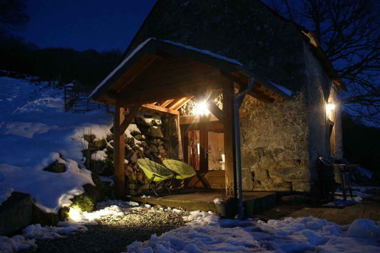 Le Gite De Chomet La Tour-d'Auvergne Exterior photo