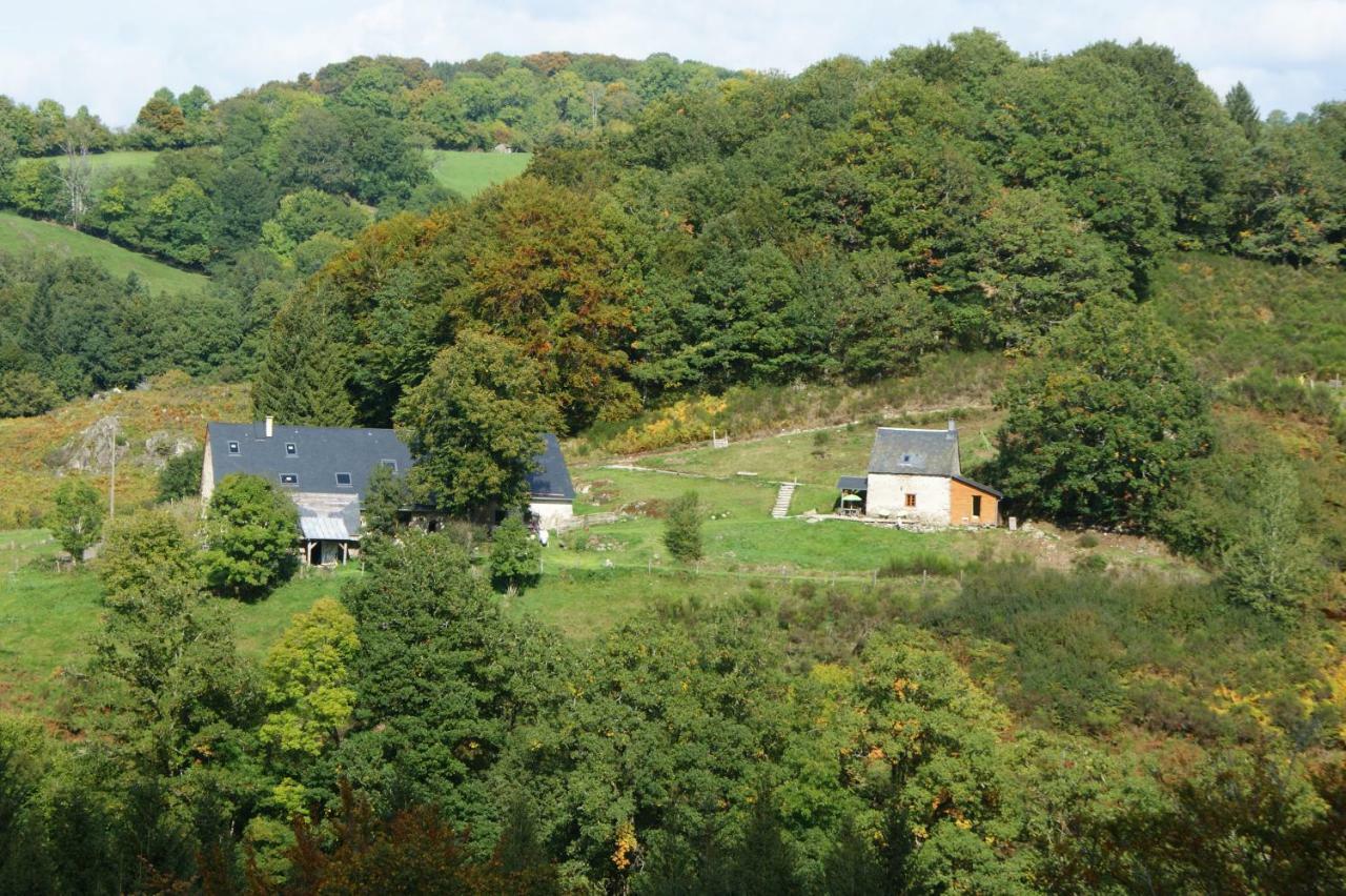Le Gite De Chomet La Tour-d'Auvergne Exterior photo